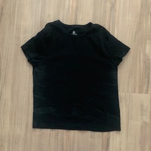 volcom t-shirt, size: medium, worn a few times, smaller fit